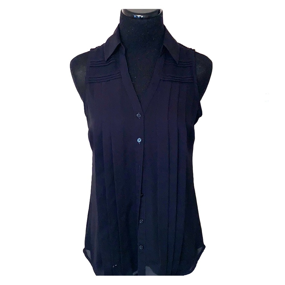 Sleeveless Pleated Lace Express Shirt - XS